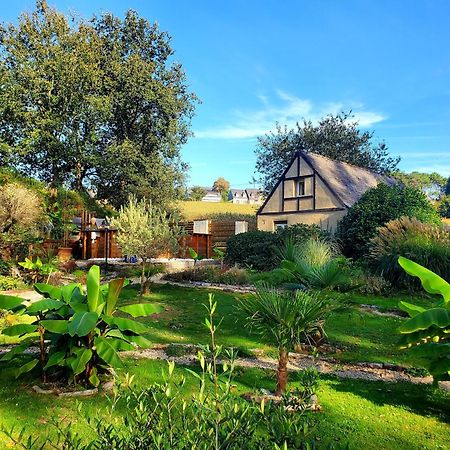 Le Vieux Moulin Gites - Detached Cottage With Garden Views And Pool Guégon Esterno foto