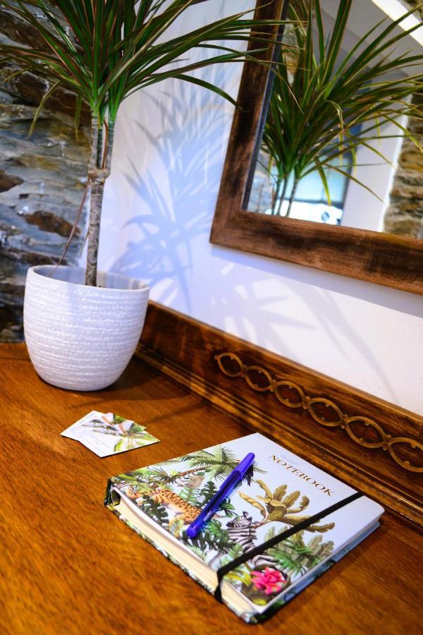 Le Vieux Moulin Gites - Detached Cottage With Garden Views And Pool Guégon Esterno foto